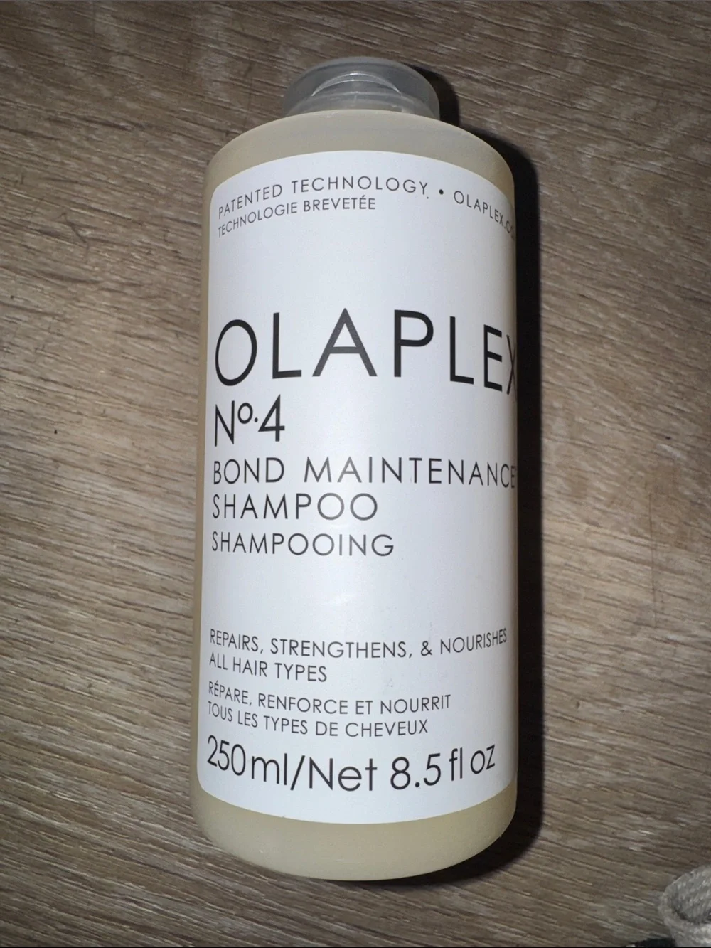 OLAPLEX No.4 Bond Maintenance Shampoo - White Bottle